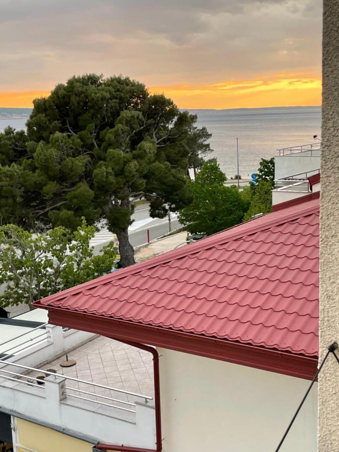 Diana Rooms And Apartments Starigrad Paklenica Exterior photo