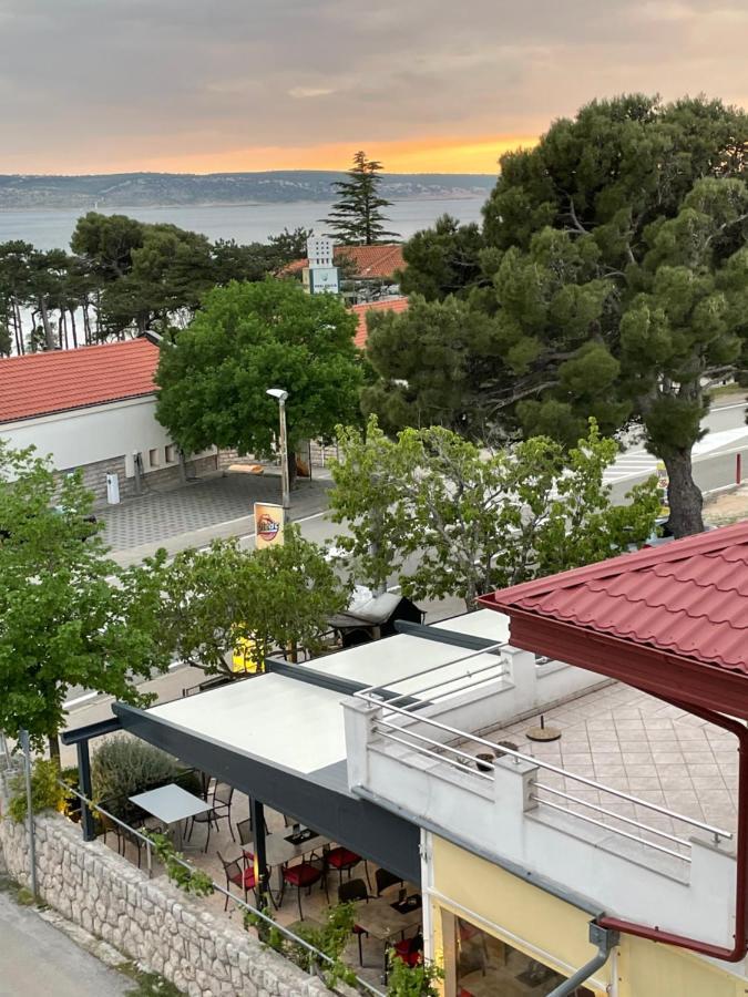 Diana Rooms And Apartments Starigrad Paklenica Exterior photo